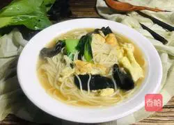 Black fungus and egg noodle soup recipe 10