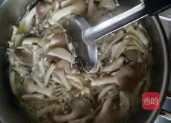 Illustration of how to make soba noodles with mushroom and chicken soup 8