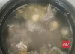 Illustration of how to make the tip of the chicken soup braised 1