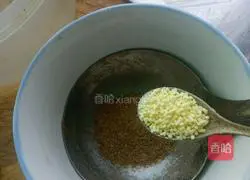 Illustration of how to make tongue noodles 12