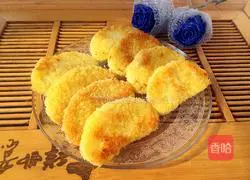 Illustration of how to make golden steamed bun slices 6