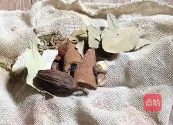 Illustration of how to make beef rib soup and rice noodles 4