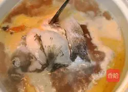 Illustration of how to make fish head soup 7