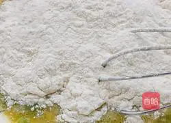 Illustration of how to make egg pancakes 4