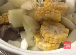 Winter Melon and Corn Pork Ribs Soup Recipe Illustration 7