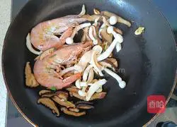 Recipe for prawn and mushroom soup Illustration 5