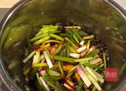 Illustration of how to make marlin & radish fish soup 5