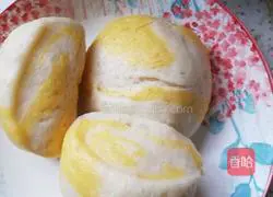 Illustration of how to make pumpkin flower roll steamed buns 7