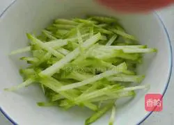 Illustration of how to make kelp and tofu soup 3