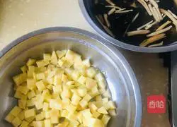 Illustration of how to make chicken noodles 2