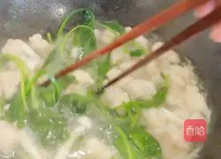 Low-calorie spinach soup recipe 7