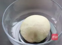 Illustration of how to make shredded onion and bacon shredded buns 4