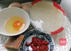 Illustration of how to make sweet fermented egg soup 1