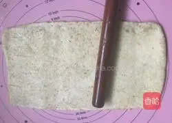 Illustration of how to make crumbly layer cake 19