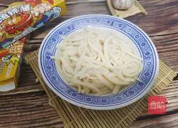 Illustration of dry-mixed gluten noodles 7