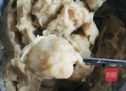 Illustration of how to make homemade chicken breast balls 6