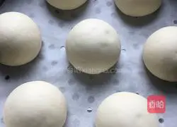 Illustration of how to make milk-flavored steamed buns 8