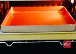 Exquisite Illustration of how to make the same wedding cake 13