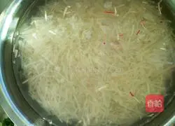 Beef and Carrot Pie Recipe Illustration 12