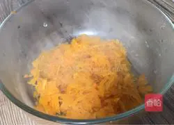 Illustration of how to make pumpkin pie with bean paste filling 4