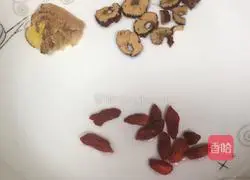 Coconut Green Chicken Soup Recipe Illustration 3