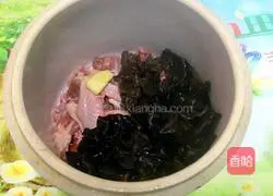 How to make fungus and pigeon soup Illustration 4