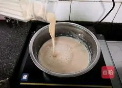 Illustration of Homemade Taro Ball (Pearl) Milk Tea 4