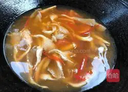 Tomato and Mushroom Soup Recipe Illustration 9