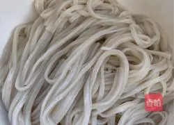 Pan fennel Illustration of making braised noodles 21