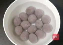 Illustration of how to make glutinous rice balls stuffed with white fungus and rice wine 9