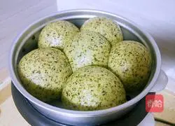 Illustration of how to make celery steamed buns 14