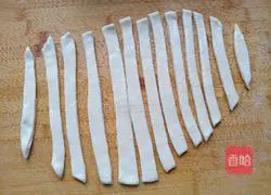 Illustration of how to make noodles 6