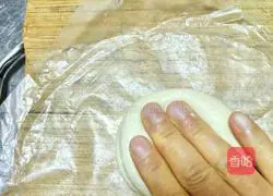 Illustration of how to make homemade Roujiamo 5