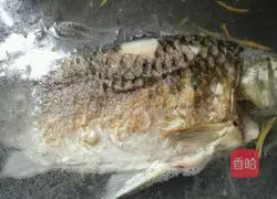 Illustration of how to make tofu and fish soup 6