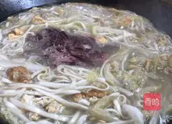 Illustration of how to make egg and pork liver noodles 12