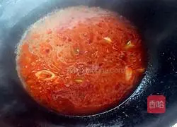 Illustration of how to make spicy boiled fish 5