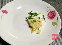 Illustration of making noodles with soy sauce meat 2