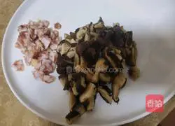 Illustration of making glutinous rice rolls 2