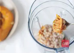 Illustration of how to make pumpkin seed soy milk 3