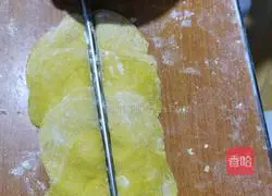 Illustration of how to make pumpkin rolls 7