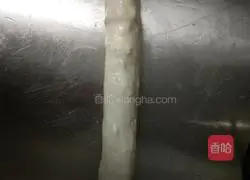 Illustration of how to make green onion layer cake 14