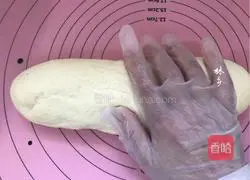 Illustration of how to make melon seed toast 6