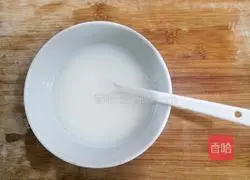 Illustration of how to make sesame leaf and wolfberry tofu soup 4