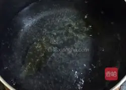 Illustration of how to make black pepper steak fried pasta 2