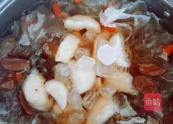 Recipe for Tremella, Water Chestnut and Snow Pear Sweet Soup 8