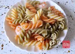 Beef, Shrimp and Asparagus Pasta Recipe Illustration 10