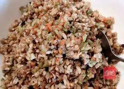 Illustration of how to make cowpea cake 5