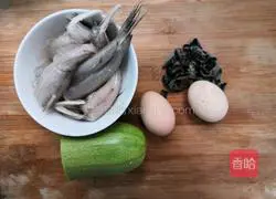 Illustration of how to make dragon head fish soup 1