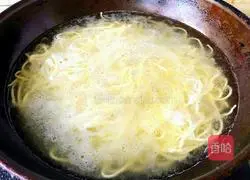 Illustration of how to make Sichuan style cold noodles 9