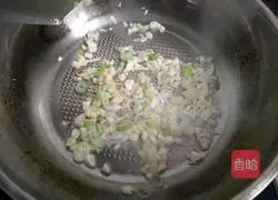 Illustration of how to make fried eggs with tomatoes 11